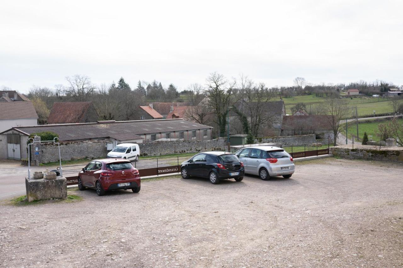 Au Coeur Des Vignes Entre Beaune Et Dijon Villa Montceau-et-Echarnant Exterior photo